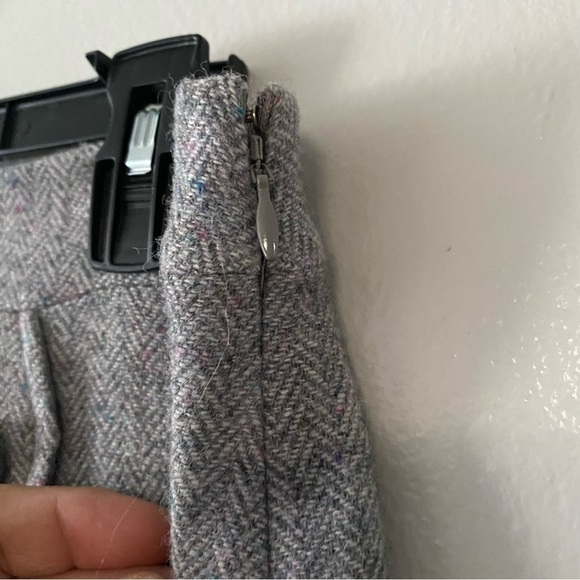 Wool blend herringbone scalloped faux wrap skirt with crested buttons Talbots - Picture 6 of 7